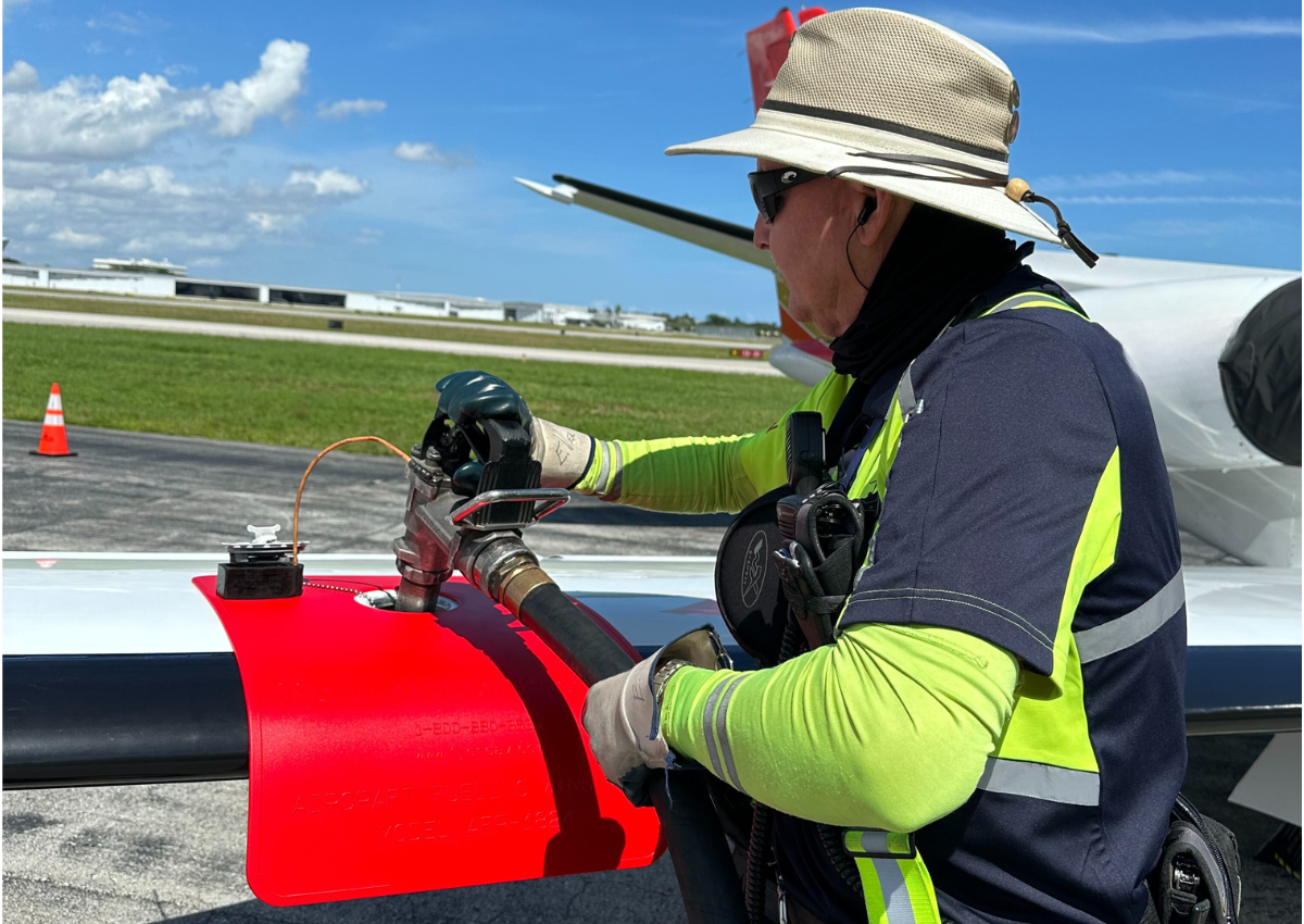 Fjord Aviation 18 in. x 24 in. Wing Protection Mats image 5